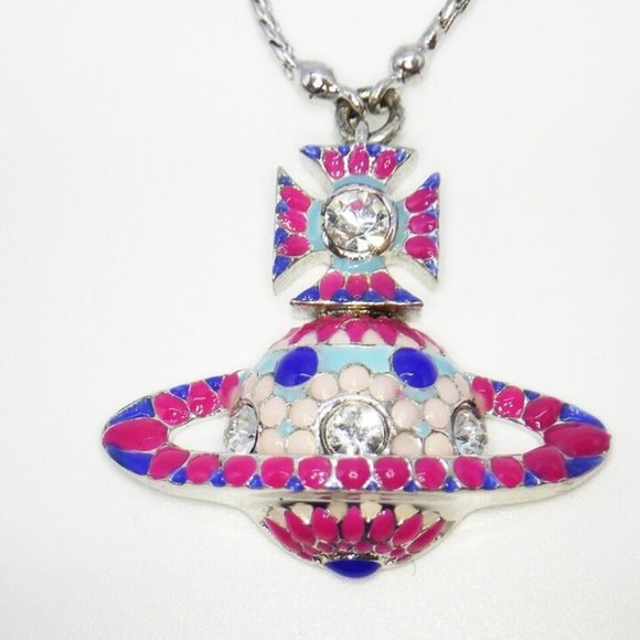 Vivienne Westwood Jewelry - Vivienne Westwood Gabriella Bas Relief Pendant Necklace